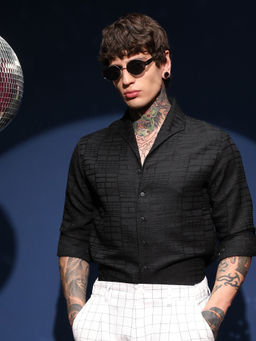 Campus Sutra - Men's Onyx Black Linear-Tactile Shirt