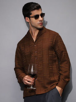 Campus Sutra - Men's Flint Brown Cross-Stitch Stripe Knit Shirt