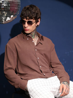 Campus Sutra - Men's Mocha Brown Breezy Wrinkled Shirt