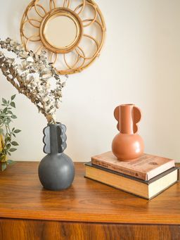 Hollyhock - Oasis Black and Terracotta Stoneware Vase Set of 2