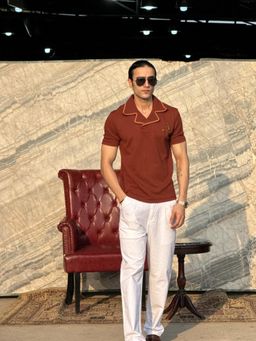 Dressjet - Brown Textured Regular Polo T-Shirt
