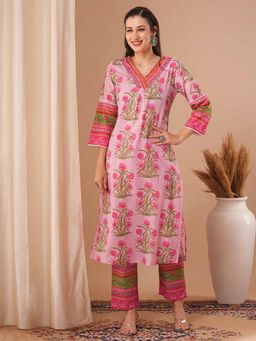 FASHOR - Women Floral Printed Straight Fit Kurta with Pant - Pink (Set of 2)