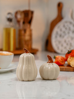 IREKA HOMES - White Pump & Plume Salt & Pepper Shaker Set