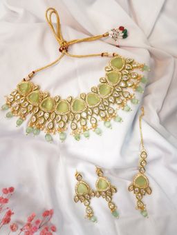 Niscka - Olive Green Mona Lisa Necklace Set with Earrings