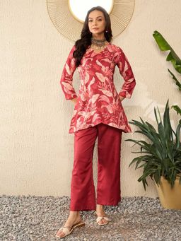 Vaamsi - Red Rayon Blend Floral Printed Co-Ord (Set of 2)