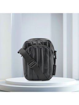 Fastrack - Puffer Hustle Sling In Black