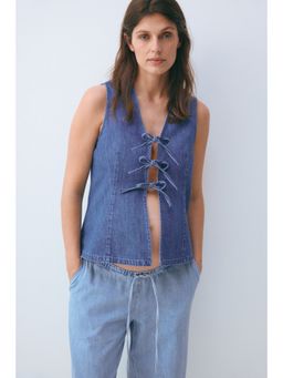 H&M - Women Blue MAMA Tie-front denim waistcoat