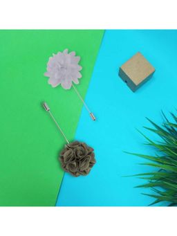 The Tie Hub - Pansy Green & White Dahlia Lapel Pins (Pack of 2)