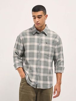 The Bear House - Men Relaxed Fit Grey Checks with Herringbone Weaving Casual Shirt