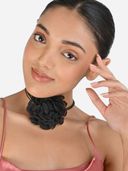 Black color option, Sold out, Currently selected