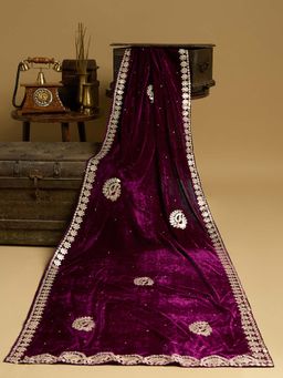 Globus - Wine paisley Embroidered Gotta Patti Velvet Festive Dupatta