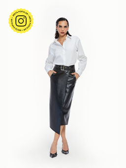 Qua - Black Solid/Plain Faux Leather Mini Skirt