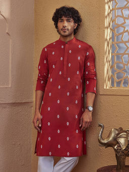 Vastramay - Men Rust Cotton Jacquard Ikkat Print Straight Kurta