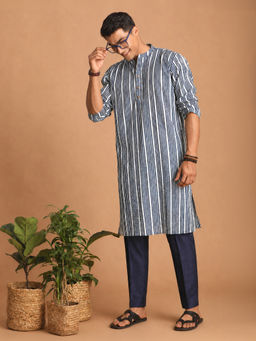 Vastramay - Men Blue Kantha Geometry and Indigo Print Cotton Kurta with Navy Blue Pant Set