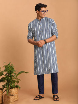 Vastramay - Men Blue Kantha Geometry and Indigo Print Cotton Kurta with Solid Cotton Pant Set