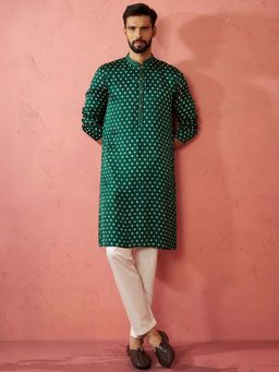 Vastramay - Green Printed Festive Kurta with Pyjama