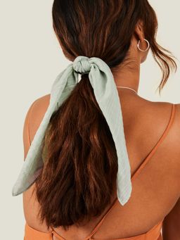 Accessorize London - Women Green Crinkle Hair Scrunchie