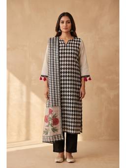 DEVRI - Black Gulnaar Mul Chanderi Printed Kurta with Salwar and Dupatta