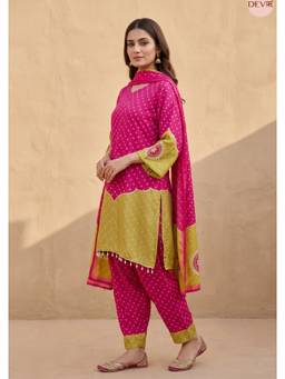 DEVRI - Pink Gulnaar Pure Muslin Printed Kurta with Salwar and Dupatta