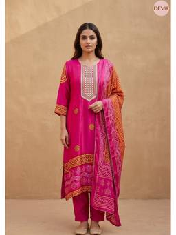 DEVRI - Magenta Gulnaar Gajji Silk Embroidered Kurta with Pant and Dupatta