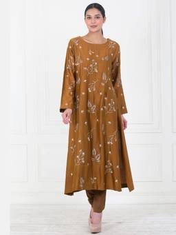 SAMANT CHAUHAN - A Brown Cotton Silk Kurta with Churidar