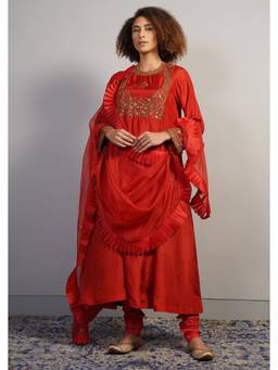 SAMANT CHAUHAN - A Rich Looking Red Zero Neck Silk Anarkali with Churidar and Dupatta
