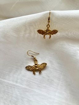 A FINE STORY - Bugzy Earrings