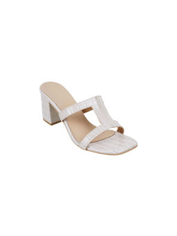 Metro - Women Off White Heels