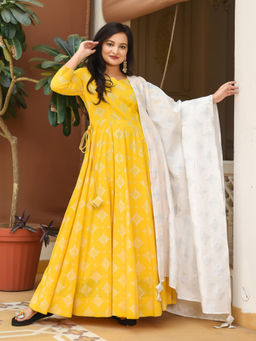 Indian Virasat - Daffodil Yellow Anarkali Dress (set Of 2)