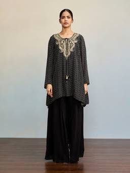 Ritu Kumar - Bhumi Black Kurti