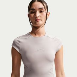 Nike - Swift Women's Dri-FIT ADV Running Top with Reflective Design Accents