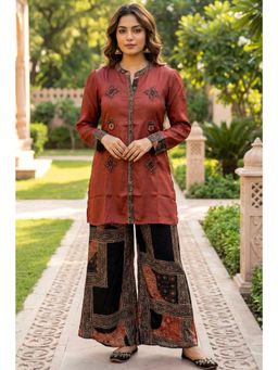 FREYAA - Printed Bottom Co-Ord Set