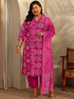 Extra love by Libas - Plus Size Pink Bandhani Printed Straight Kurta with Trouser and Dupatta