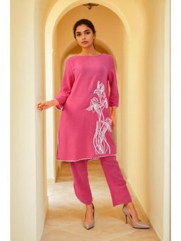 FREYAA - Pink Co-Ord Set With Flower Patch And Thread Work Detailing