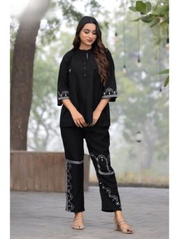 FREYAA - Black Co-Ord Set With Subtle Printed Sleeves