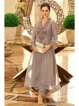 FREYAA - Elegant Mauve Embroidered Co-Ord Set With Lace Sleeves