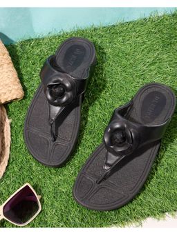 DA NAPPA - Black Flora Arc T-Strap Flats