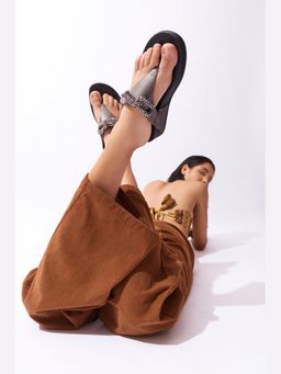 DA NAPPA - Black Velmira Wave T-Strap Flats