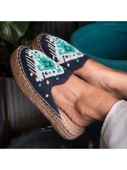 PARIPARI - PARI PARI Navy Blue Foot-Friendly Mule Flats