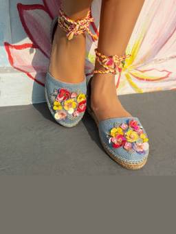 PARIPARI - PARI PARI Blue Carnation Mule Flats