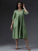 Green color option, Sold out, Currently selected