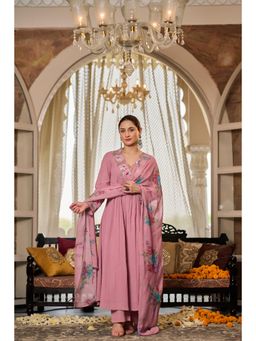 WOOMN - A-Line Floral Printed Pink Kurta with Pant and Dupatta