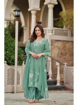 WOOMN - Chanderi Stripes Green Round Notch Neck Straight Kurta with Pant and Dupatta