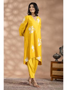 HAAVI BY PURAB - Yellow Floral Applique Embellished Kurta