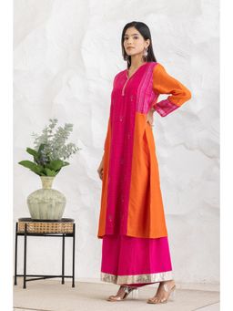 HAAVI BY PURAB - Pink Amaris Kurta