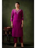 Burgundy color option, Sold out, Currently selected