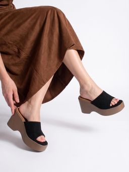 Dollphin - Women Black Heels
