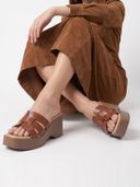 Tan color option, Currently selected