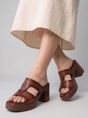Brown color option