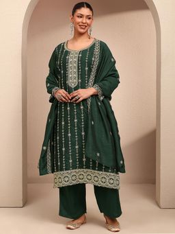 Extra love by Libas - Plus Size Green Embroidered Kurta With Pant & Dupatta